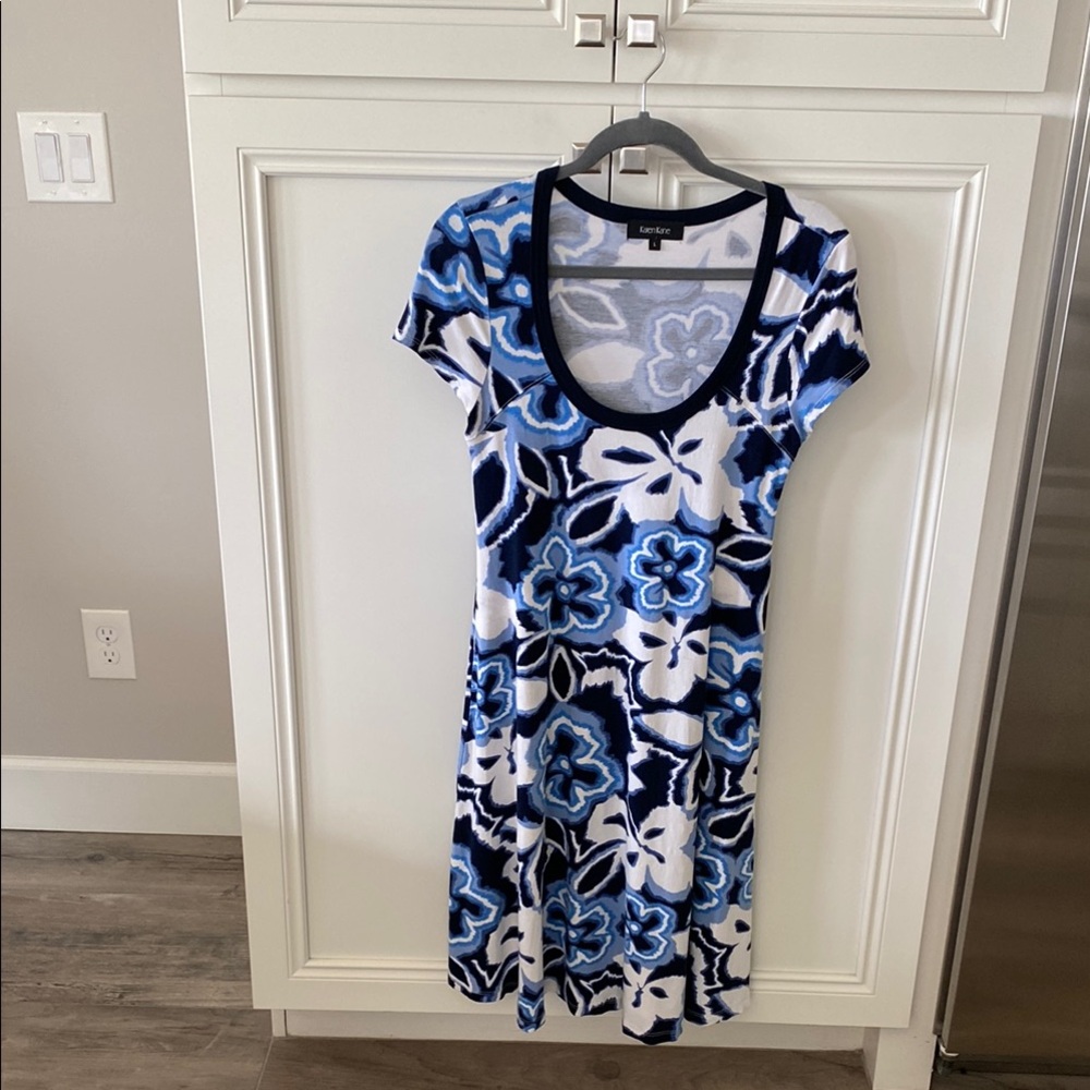 Karen Kane  psychadelic flower scoop neck dress size L